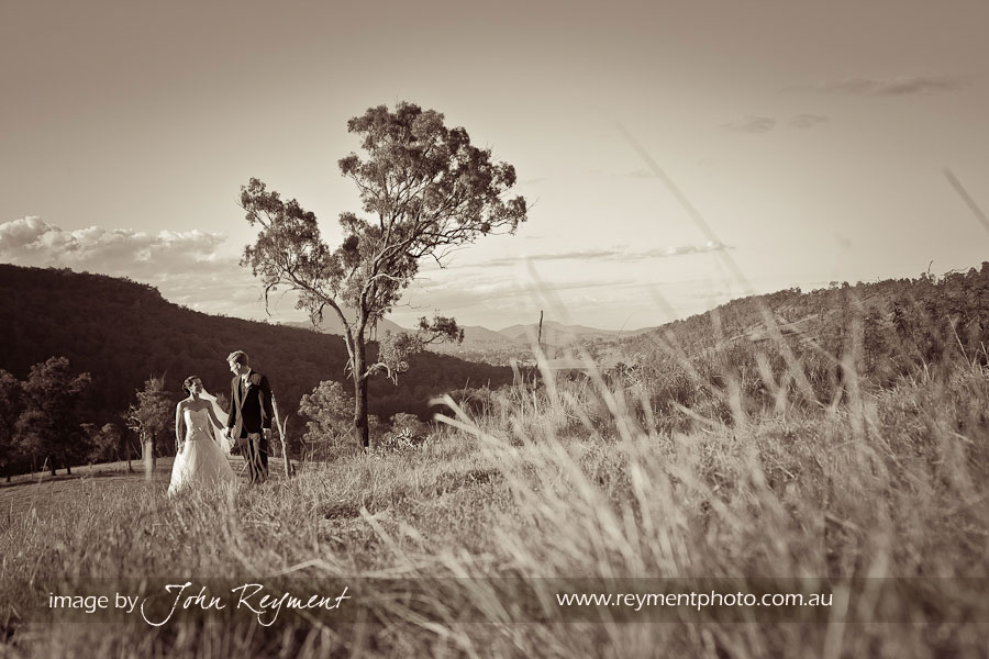 country wedding photographer, Boonah, Reyment Photographics