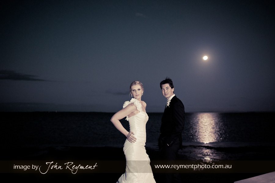 Bride & Groom, Wynnum waterfront, Brisbane wedding photography, Reyment Photographics